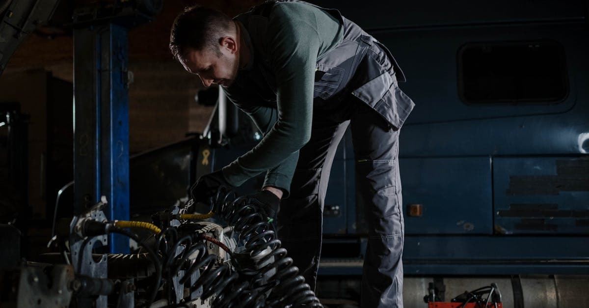 Cover Image for Shift Gears: Discover the In-Demand World of Automotive Technician Careers